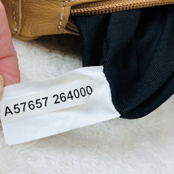 Vintage Tignanello Cargo Hobo Shoulder Bag Pebbled Leather Canvas Strap Tan Nude - Picture 10 of 15